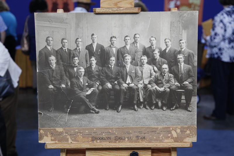 1907 Brooklyn Baseball Team Photo Antiques Roadshow PBS