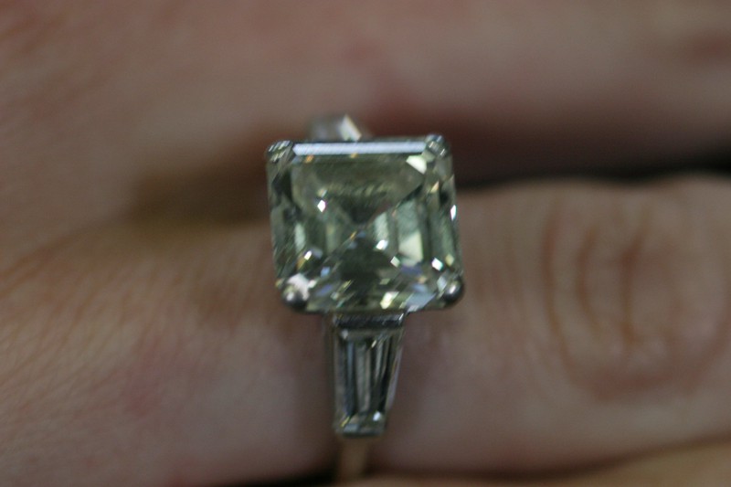 Asschercut Diamond Ring, ca. 1925 Antiques Roadshow PBS