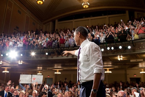 President Barack Obama waves to a Kansas City crowd; White House Photo by Pete Souza