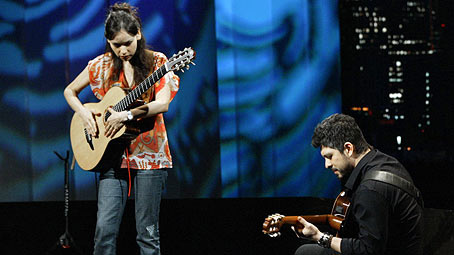 Watch: Rodrigo y Gabriela: Thursday, 10/...
