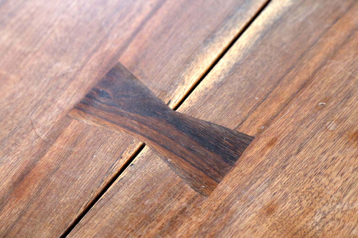 See a Nakashima Butterfly Joint Antiques Roadshow PBS